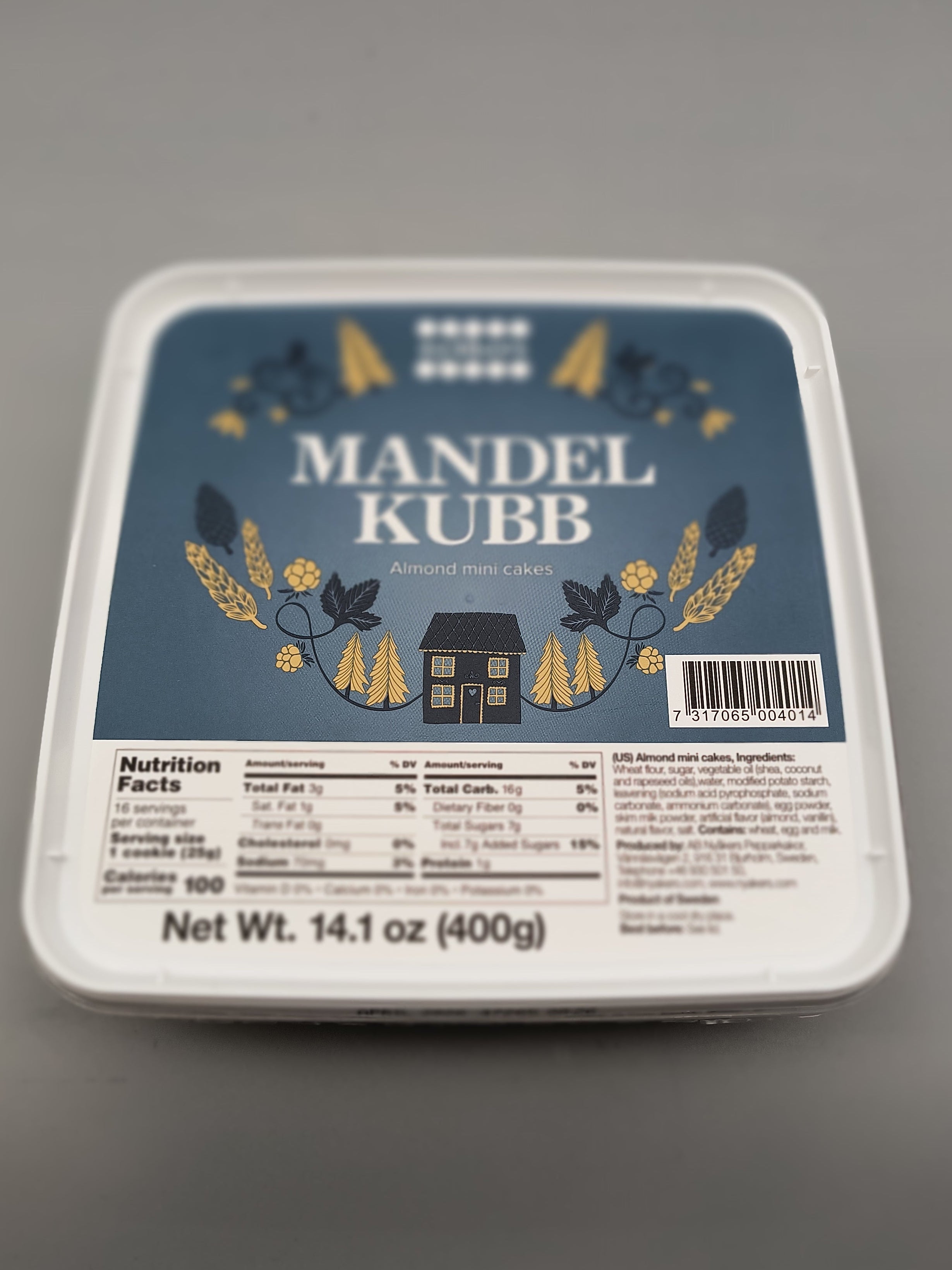 Mandel Kubb packaging on a gray background