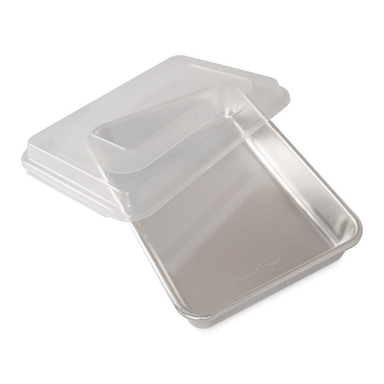 Nordic Ware Cake Pan With lid 9x13