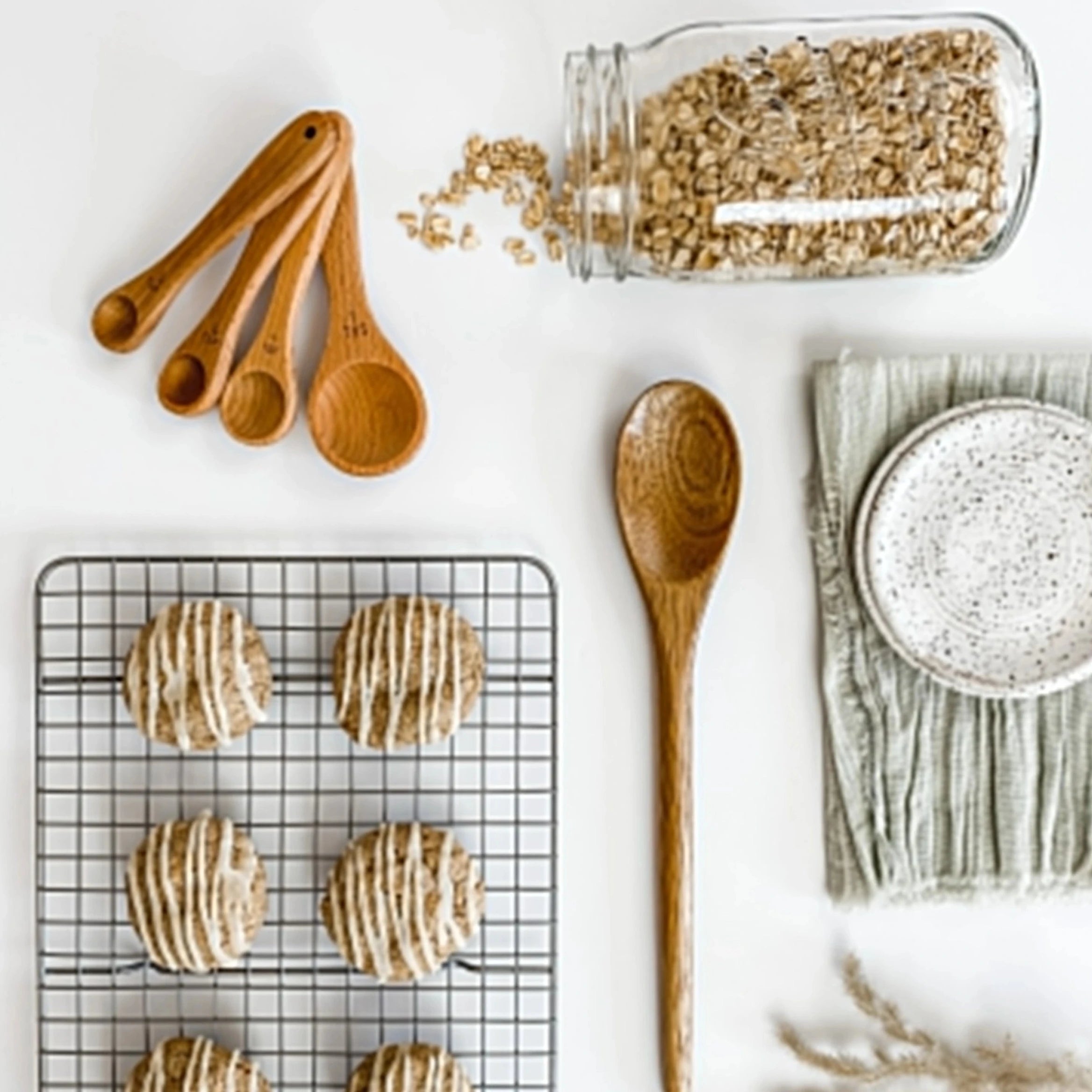 USA pan's quarter sheet with oatmeal cookies