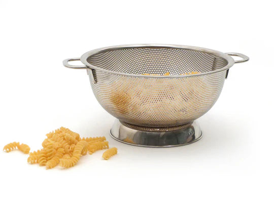 Colander with pasta