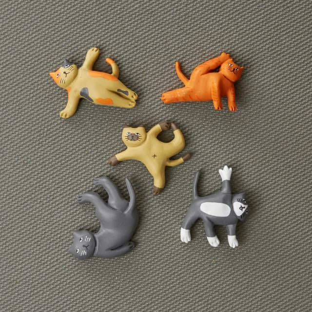 Kikkerland Cat Yoga Magnets s/6