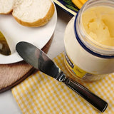 Condiment spreader with bun and mayo