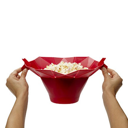 Chefn Poptop Microwave Popcorn Popper with popcorn inside